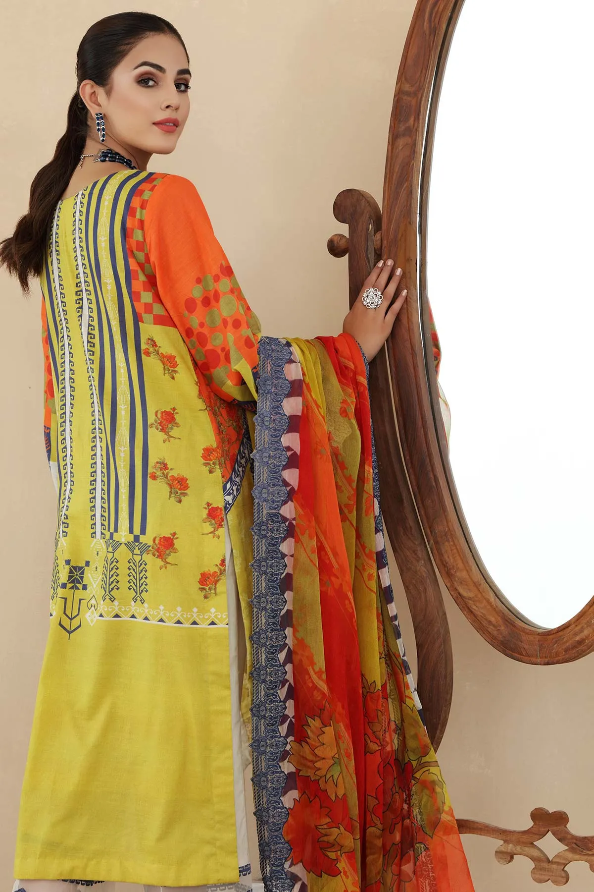 3 Pc Unstitched Embroidered Lawn With Chiffon Dupatta CEL-19