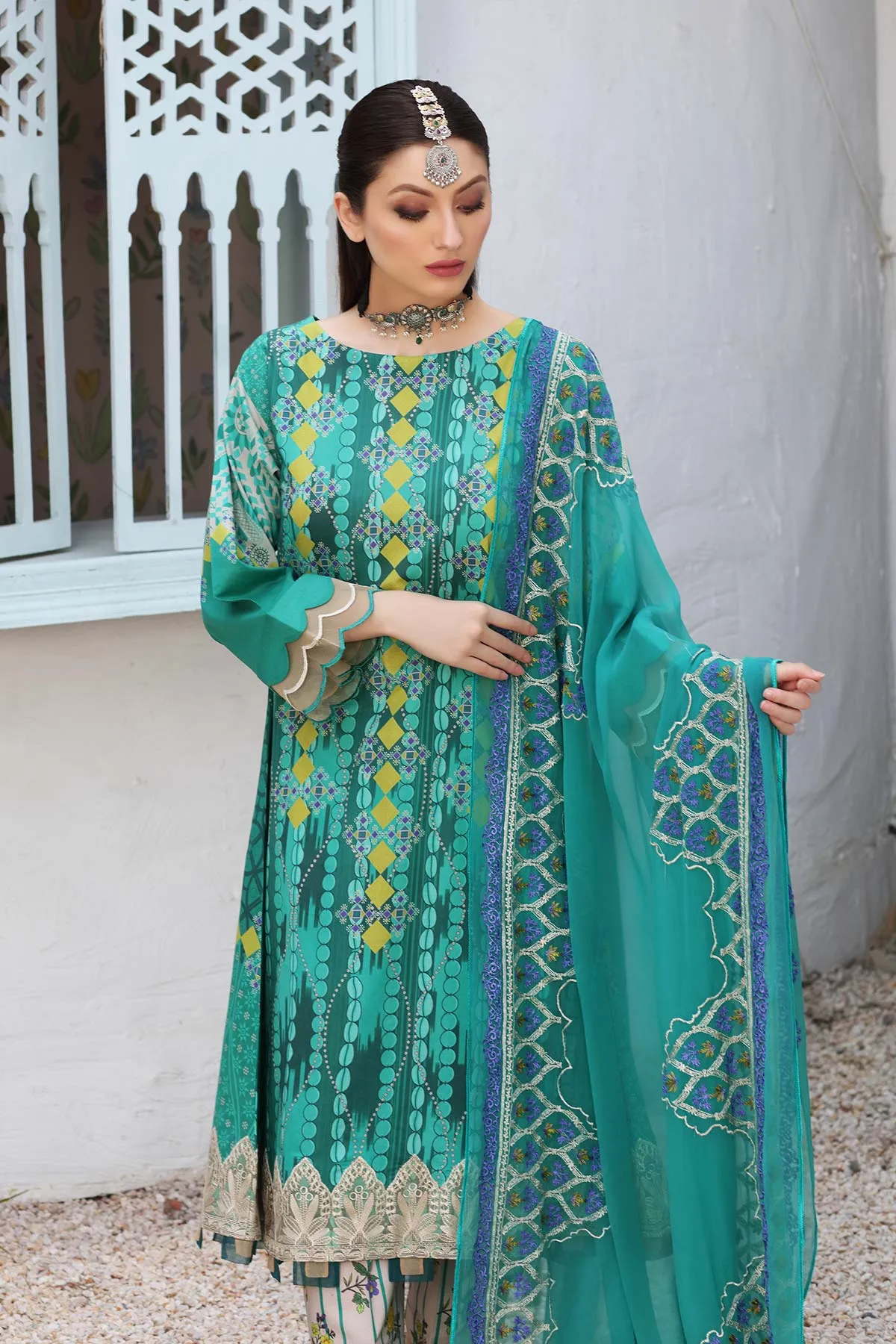 3 Pc Unstitched Embroidered Lawn With Chiffon Dupatta SH-10 A