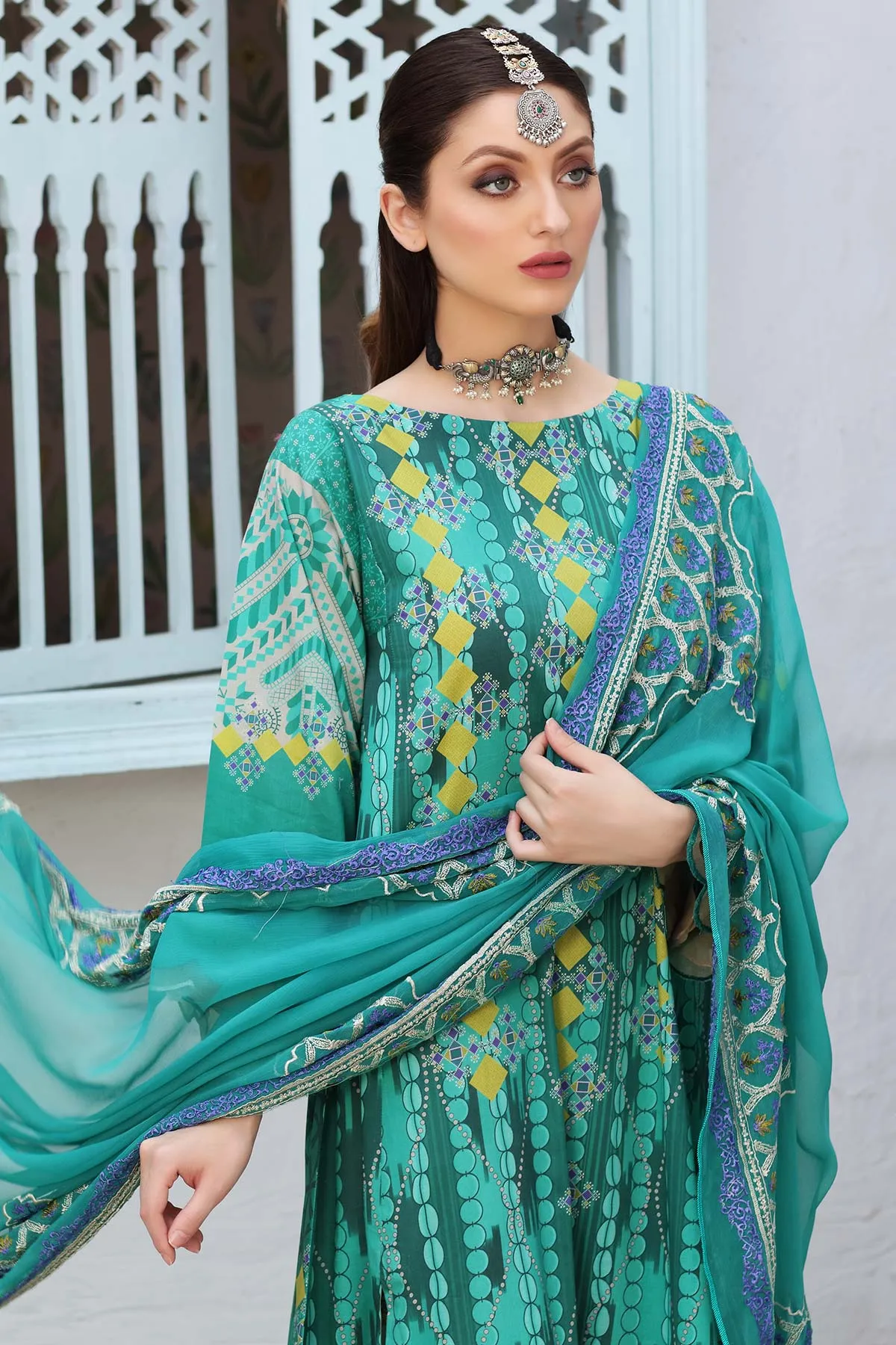 3 Pc Unstitched Embroidered Lawn With Chiffon Dupatta SH-10 A