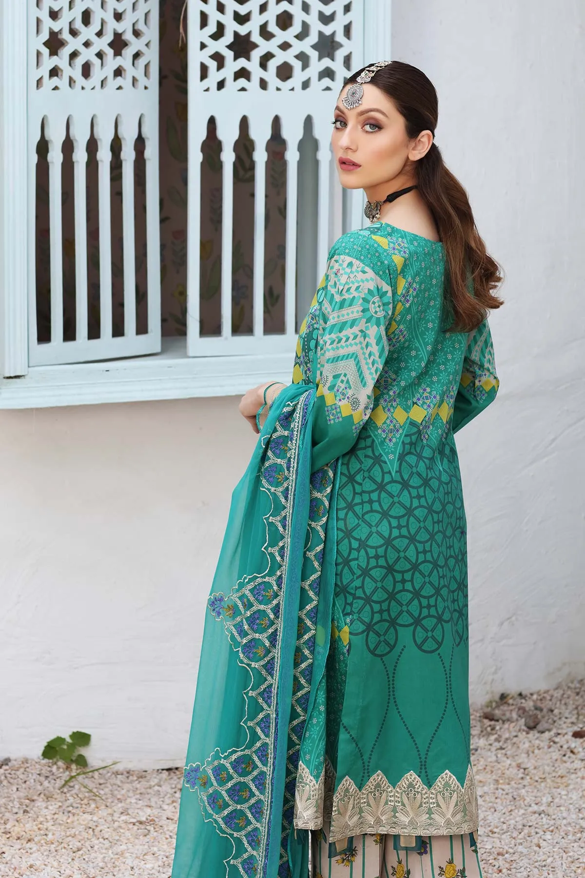 3 Pc Unstitched Embroidered Lawn With Chiffon Dupatta SH-10 A